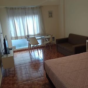 Centro ,Comodo Monoambiente Sobre Avenida Callao